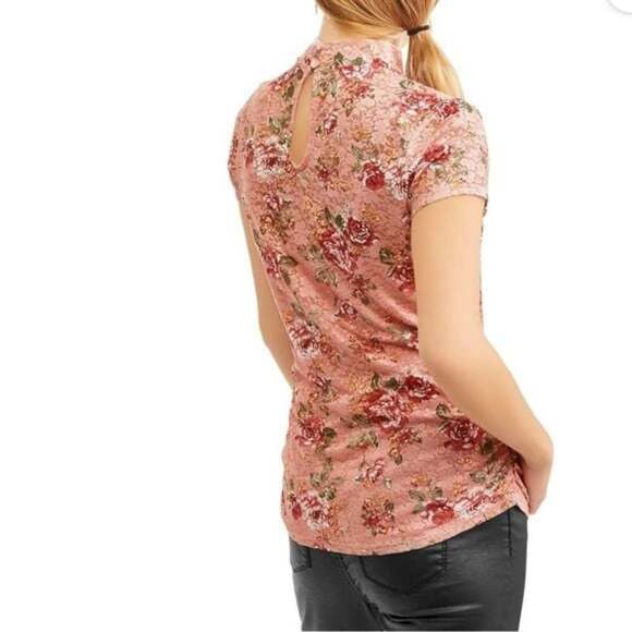 No Boundaries Floral Fitted Cap Sleeve Top - Picture 6 of 6